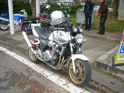 CB1300